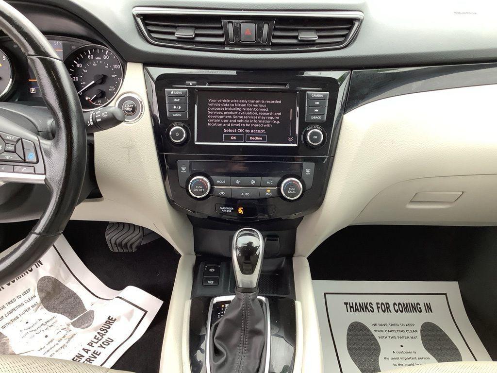 used 2022 Nissan Rogue Sport car, priced at $24,000