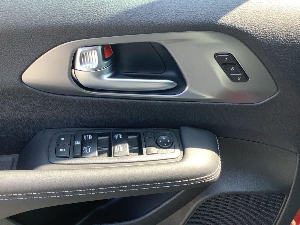 new 2026 Chrysler Pacifica car, priced at $41,250