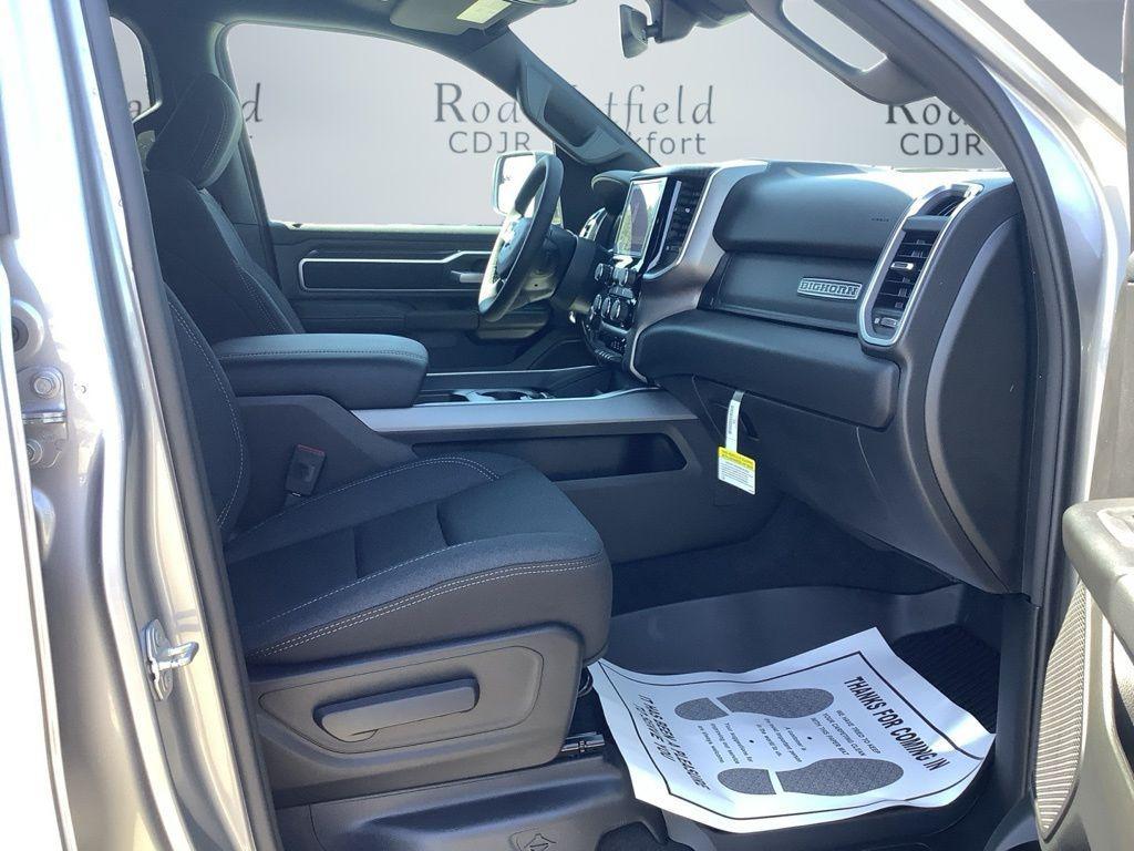 new 2025 Ram 1500 car, priced at $45,586