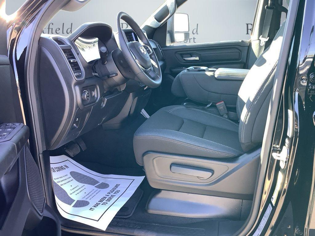 new 2025 Ram 1500 car, priced at $44,515
