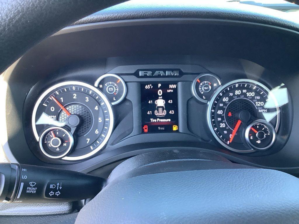 new 2025 Ram 1500 car, priced at $44,515