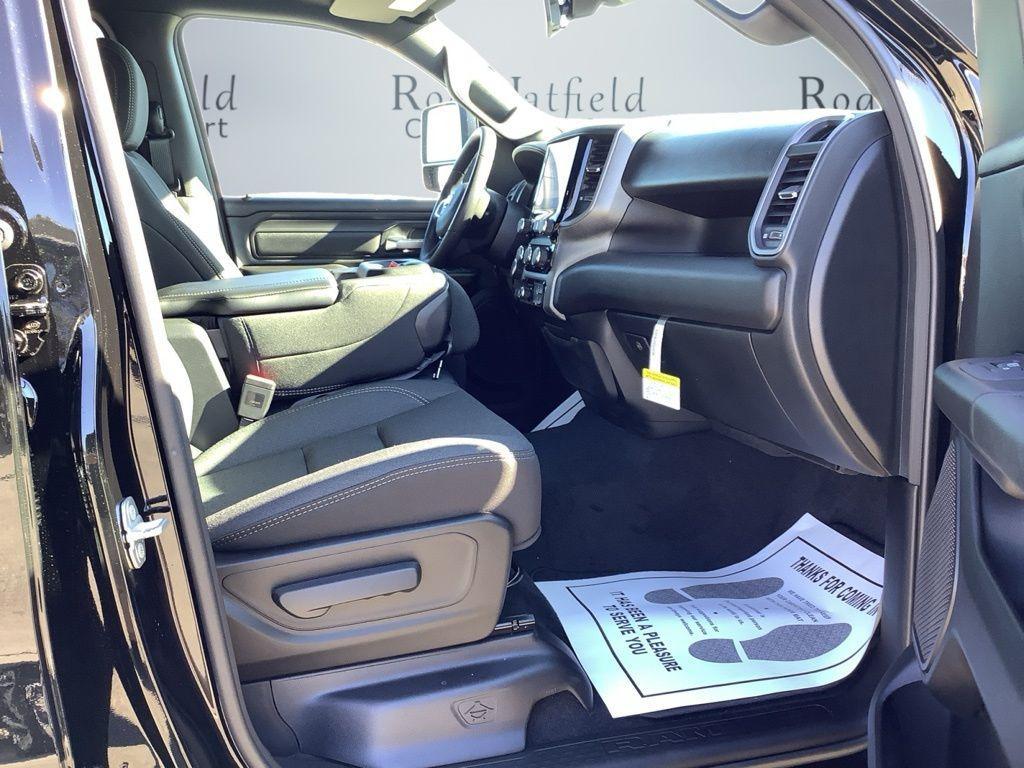 new 2025 Ram 1500 car, priced at $44,515