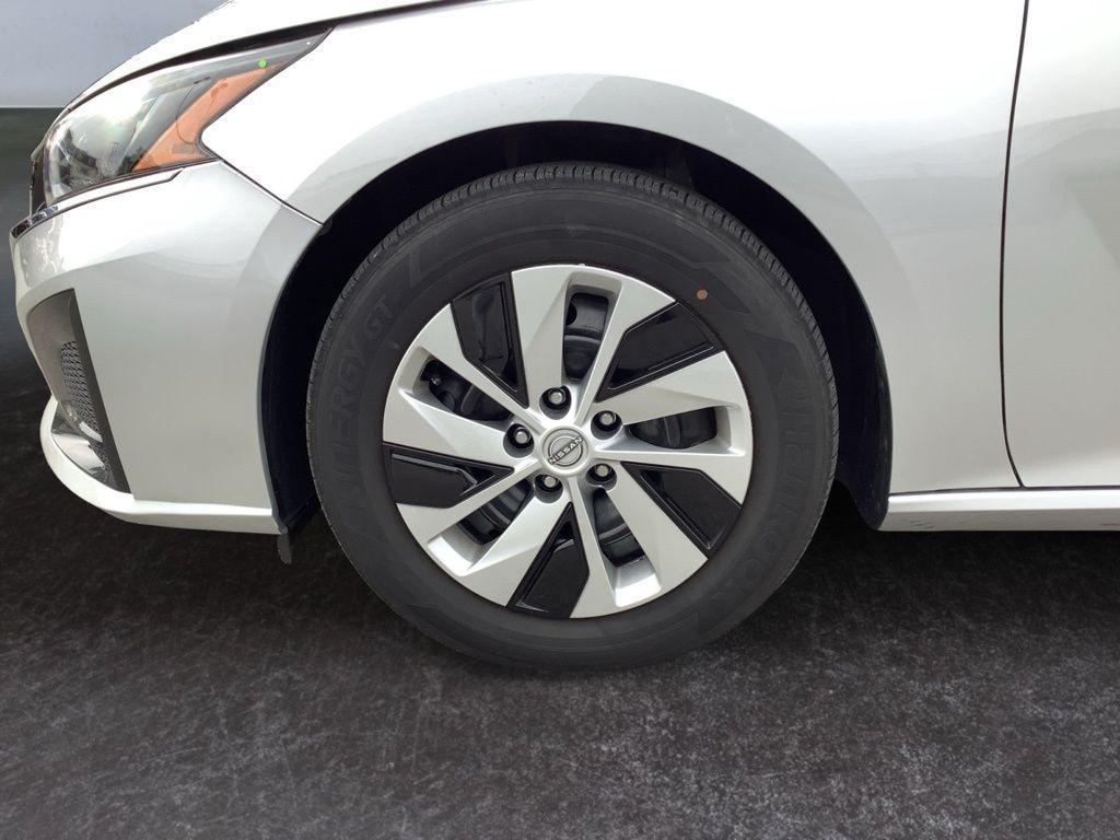 used 2024 Nissan Altima car, priced at $21,800