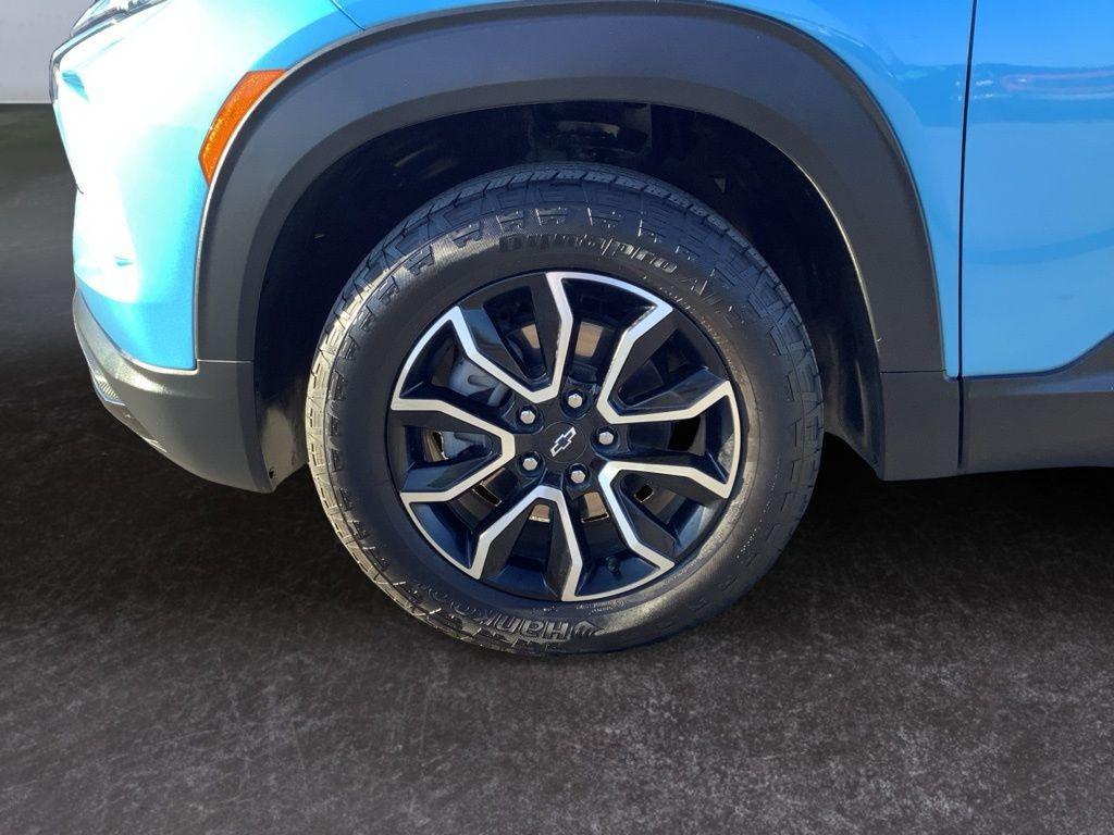 used 2025 Chevrolet TrailBlazer car, priced at $27,999