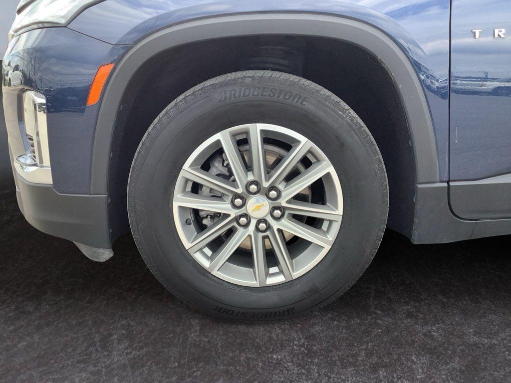 used 2022 Chevrolet Traverse car, priced at $27,928