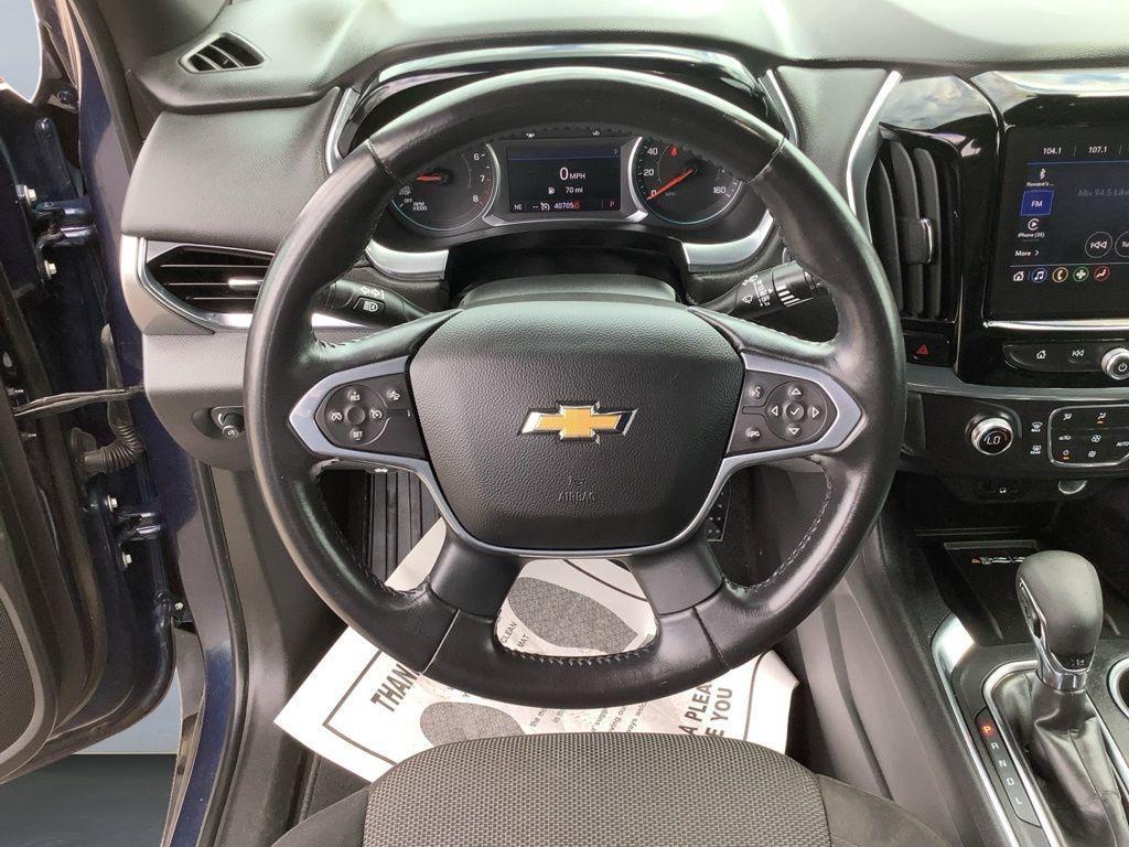 used 2022 Chevrolet Traverse car, priced at $27,928