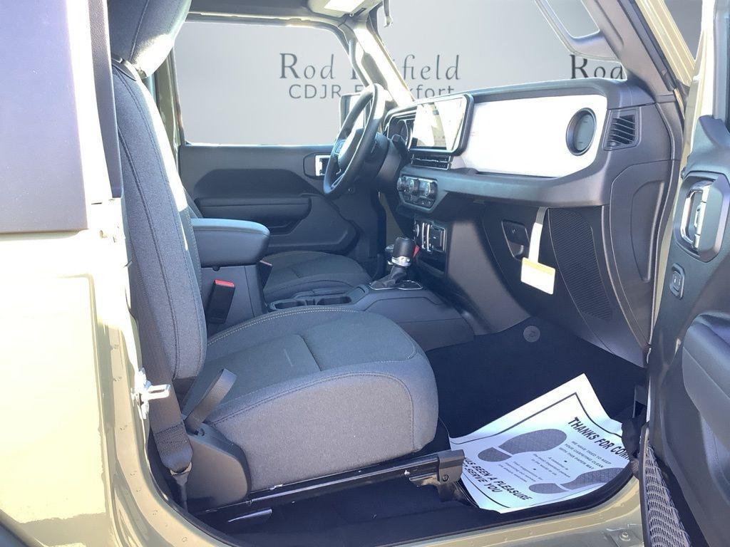 new 2026 Jeep Wrangler car, priced at $37,985