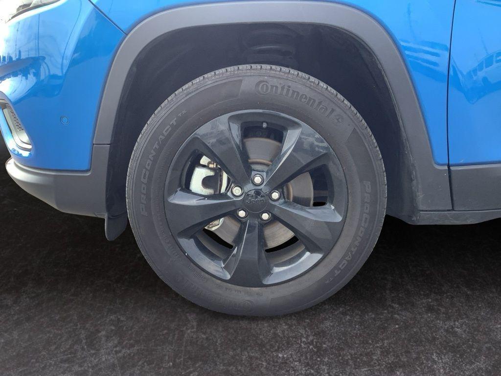 used 2023 Jeep Cherokee car, priced at $23,553