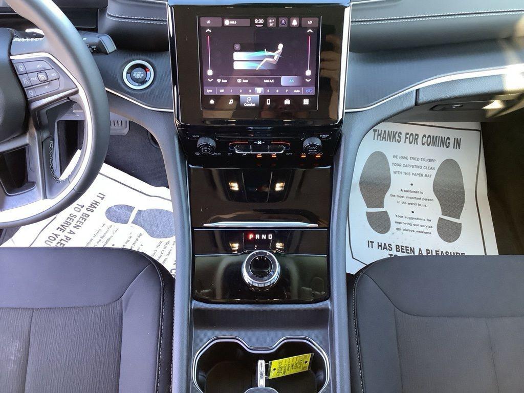 used 2024 Jeep Grand Cherokee car, priced at $31,846