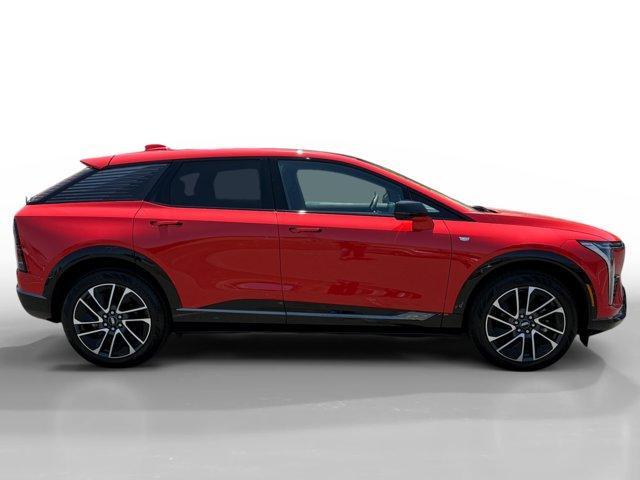 new 2025 Cadillac OPTIQ car, priced at $55,615