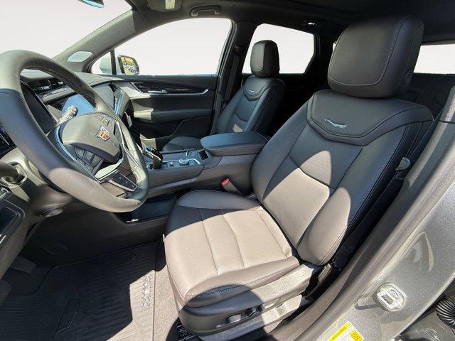 new 2025 Cadillac XT5 car, priced at $54,330