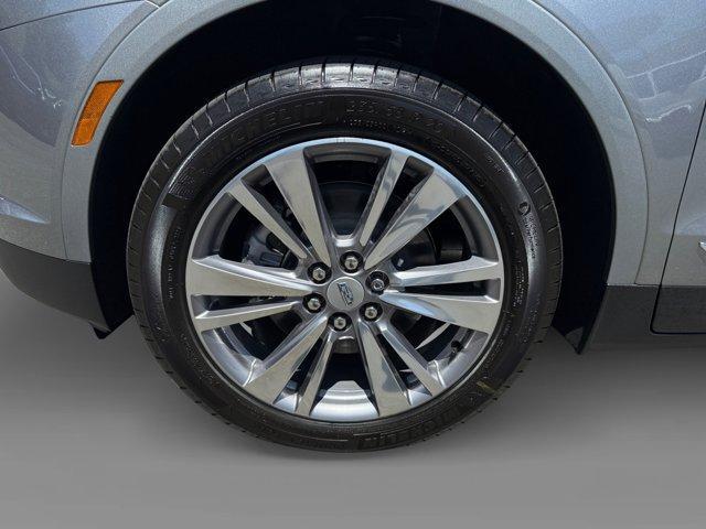 new 2025 Cadillac XT5 car, priced at $54,330