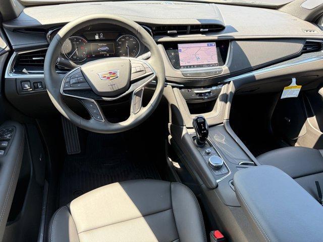 new 2025 Cadillac XT5 car, priced at $54,330