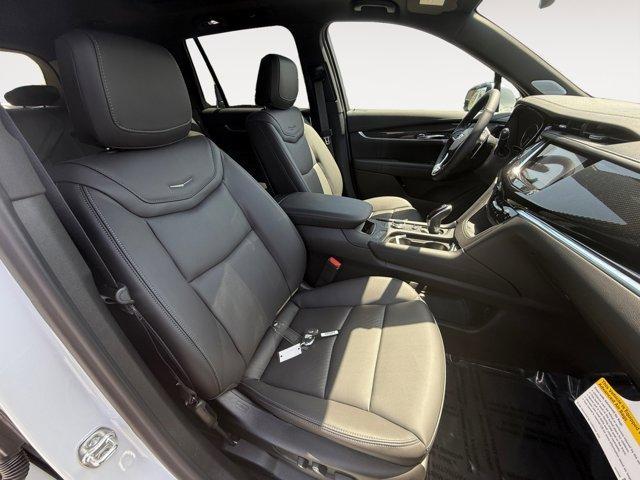 new 2025 Cadillac XT6 car, priced at $65,165