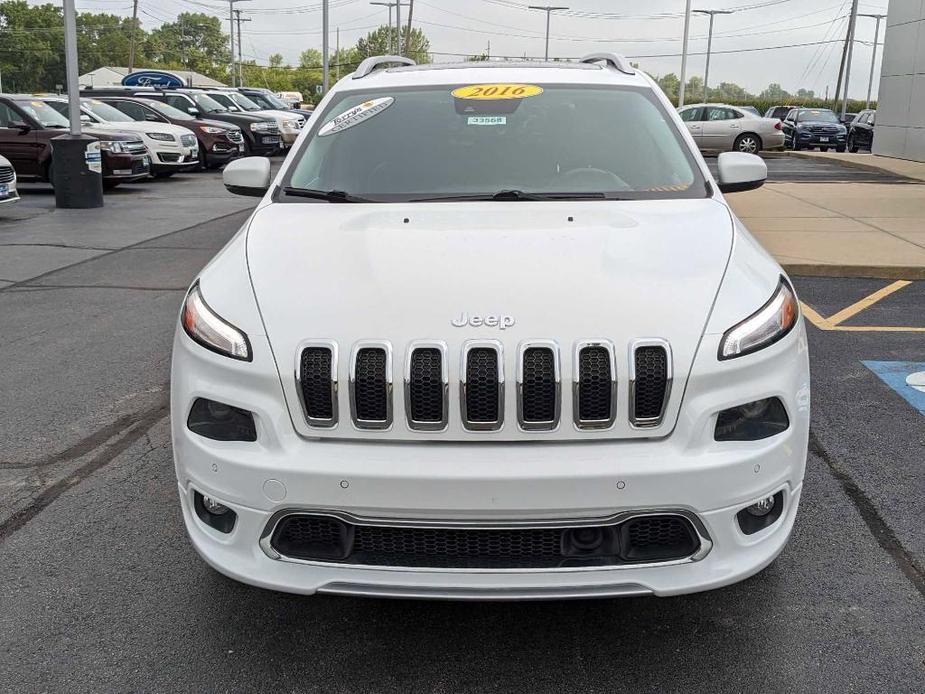 used 2016 Jeep Cherokee car, priced at $23,999