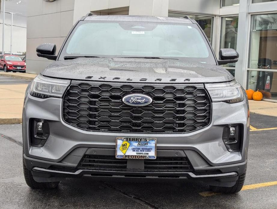 new 2025 Ford Explorer car, priced at $51,652