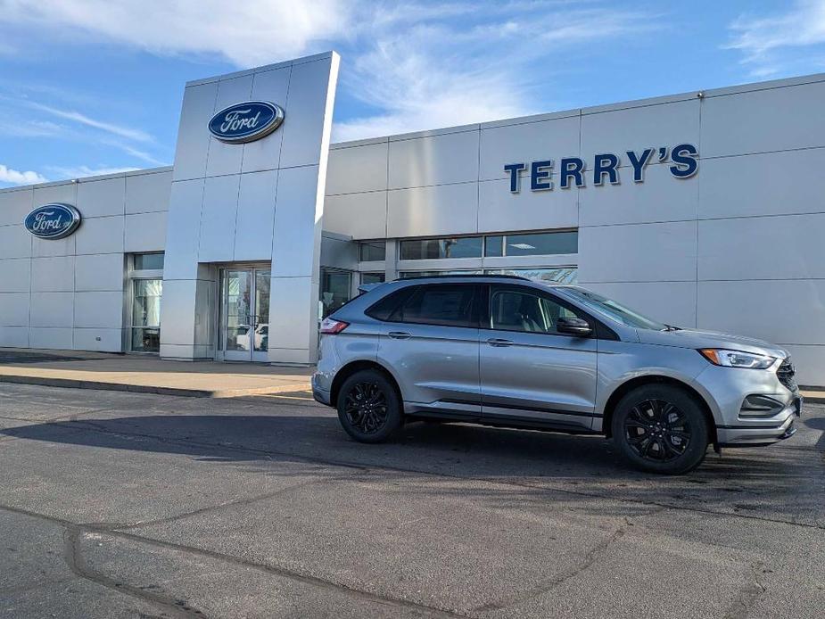 new 2024 Ford Edge car, priced at $40,401