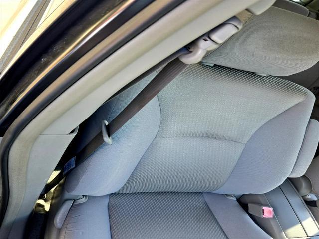 used 2005 Toyota Highlander car, priced at $6,995