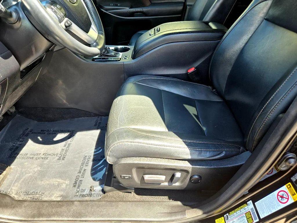 used 2016 Toyota Highlander car