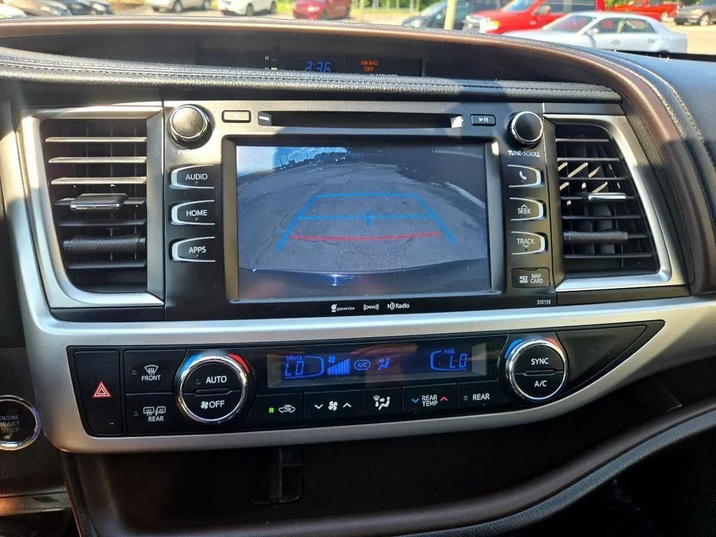 used 2016 Toyota Highlander car