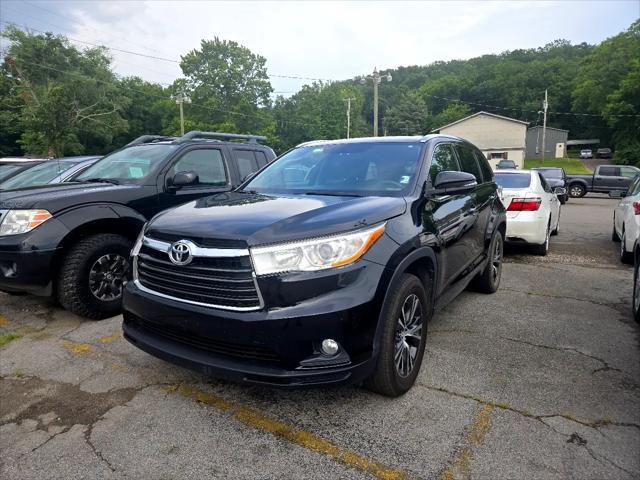 used 2016 Toyota Highlander car