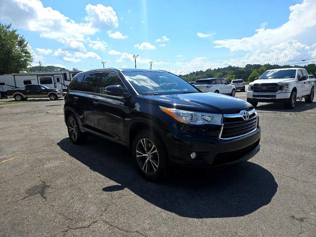 used 2016 Toyota Highlander car