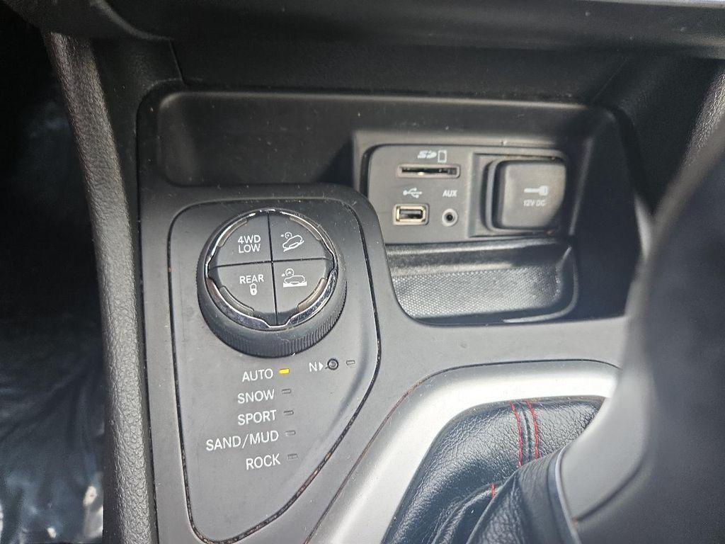 used 2014 Jeep Cherokee car