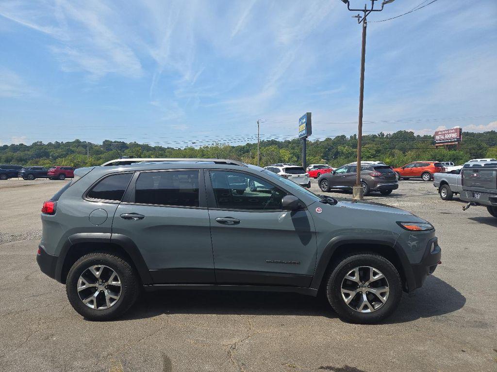 used 2014 Jeep Cherokee car