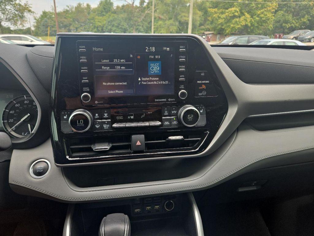 used 2020 Toyota Highlander car, priced at $28,995