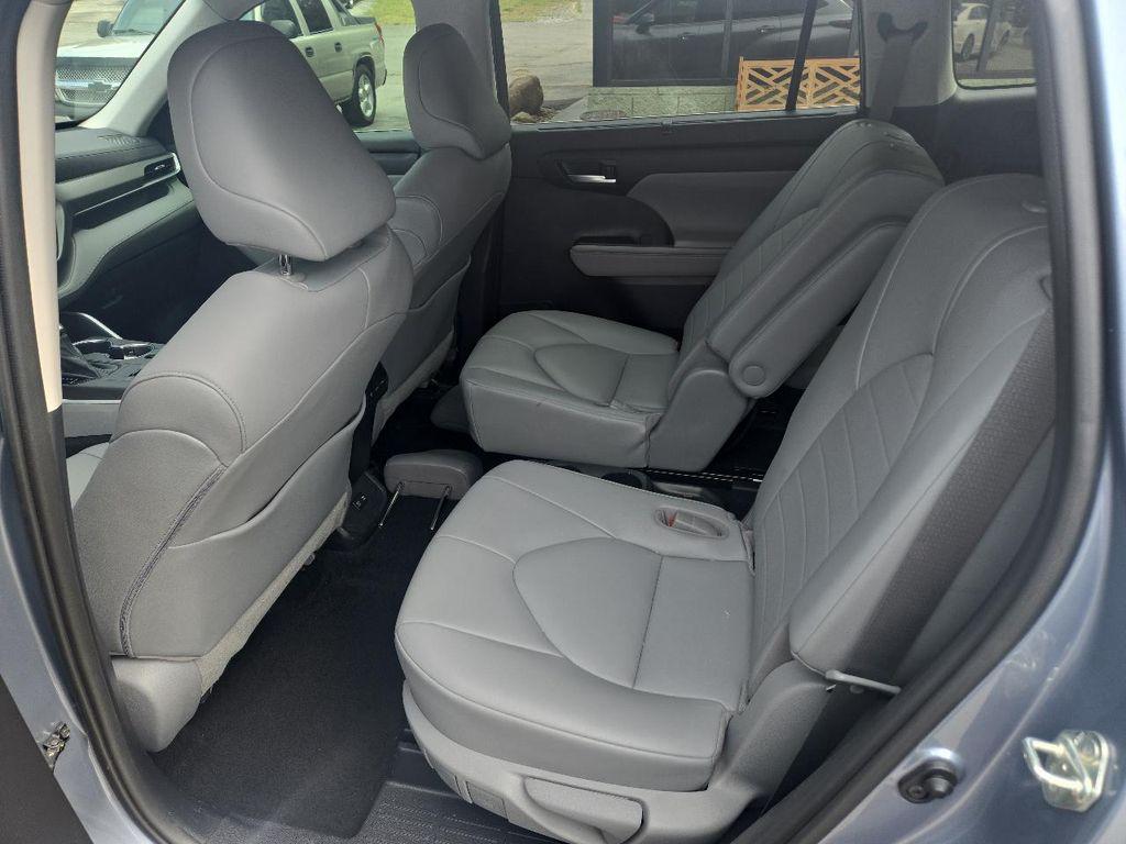 used 2020 Toyota Highlander car, priced at $28,995