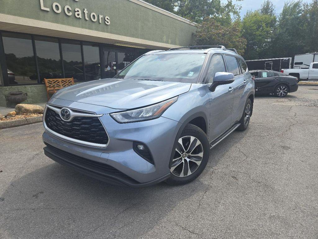used 2020 Toyota Highlander car, priced at $28,995