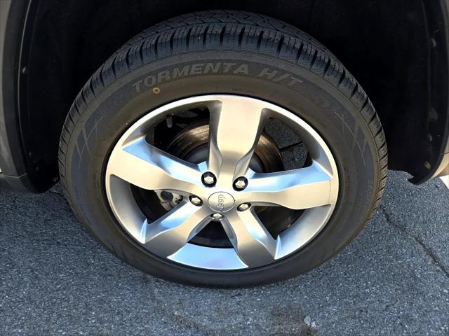 used 2012 Jeep Grand Cherokee car, priced at $11,995