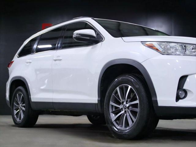 used 2019 Toyota Highlander car, priced at $21,998