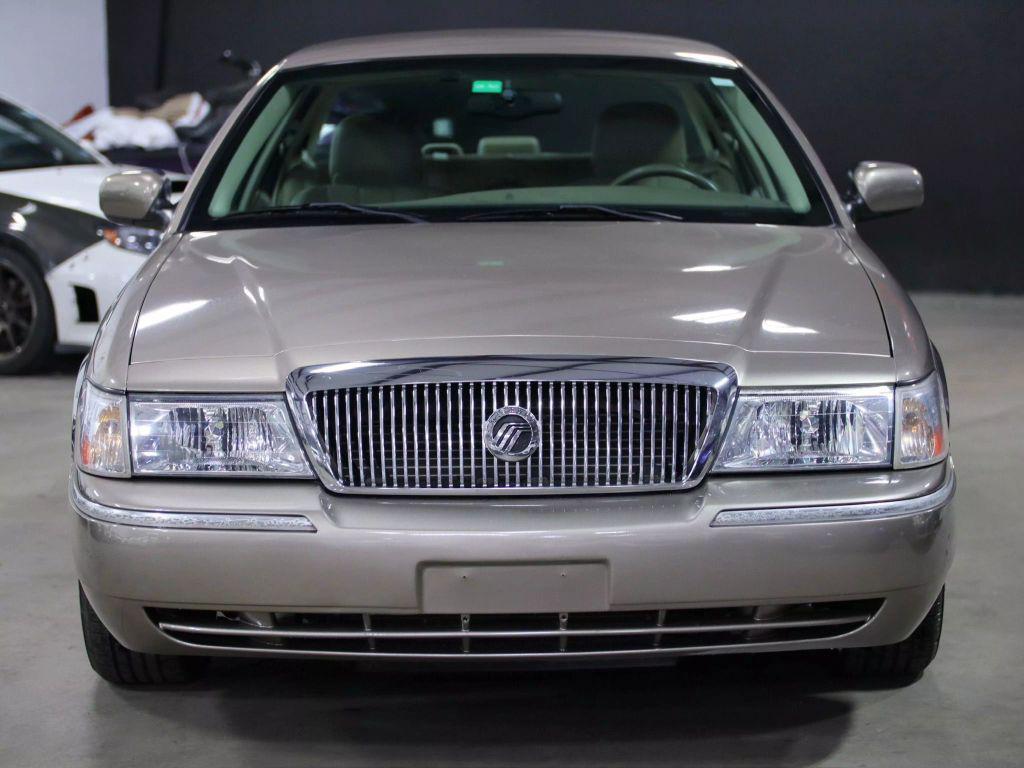used 2005 Mercury Grand Marquis car, priced at $11,998