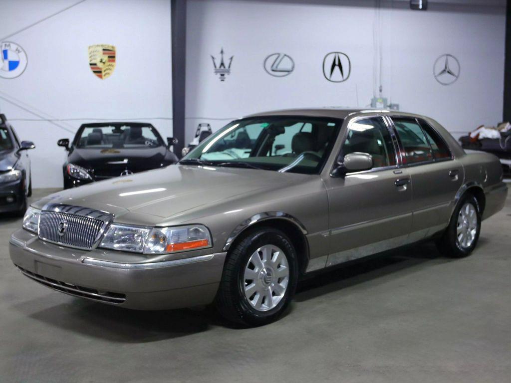 used 2005 Mercury Grand Marquis car, priced at $11,998