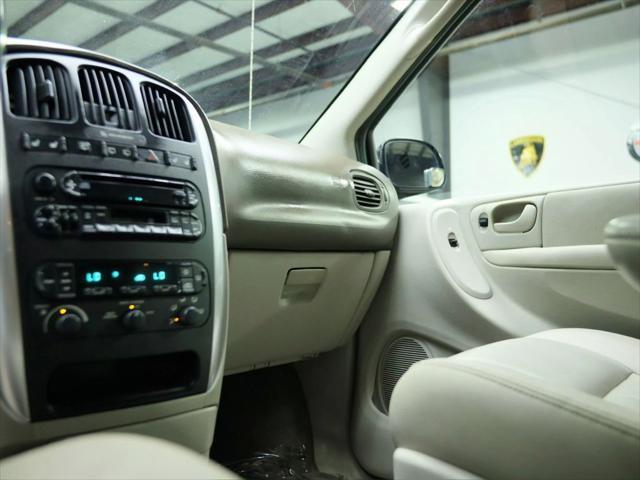 used 2006 Chrysler Town & Country car, priced at $2,998