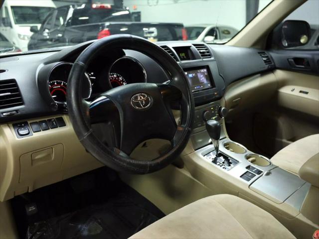 used 2012 Toyota Highlander car, priced at $7,998