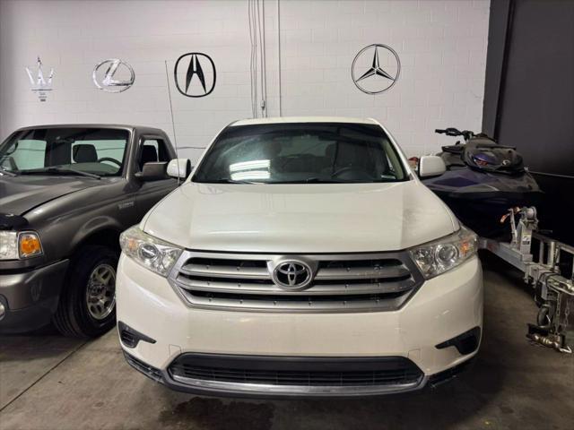 used 2012 Toyota Highlander car, priced at $7,998