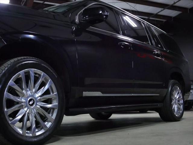 used 2022 Cadillac Escalade ESV car, priced at $44,998
