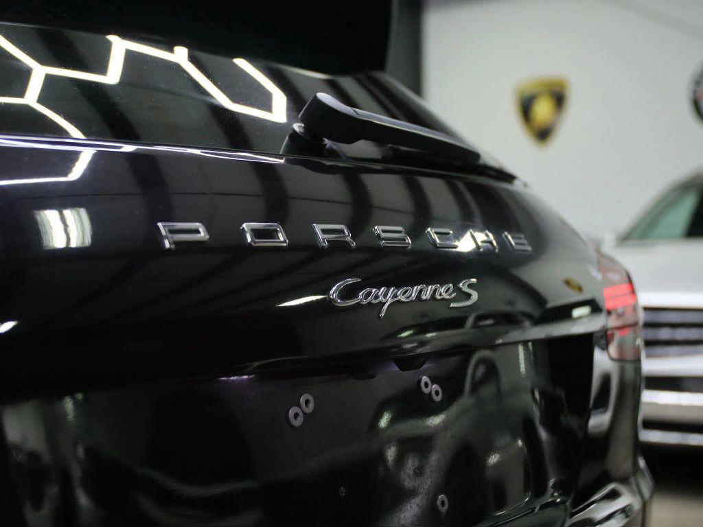 used 2018 Porsche Cayenne car, priced at $28,998