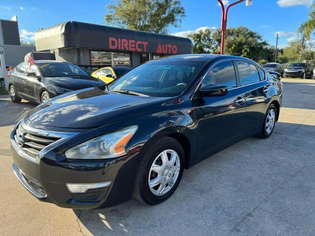 used 2013 Nissan Altima car, priced at $5,500