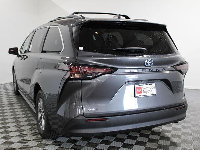 new 2025 Toyota Sienna car, priced at $41,926