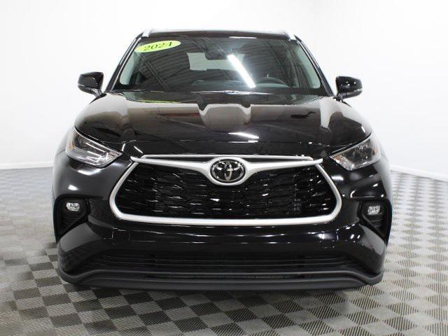 used 2024 Toyota Highlander car, priced at $44,000