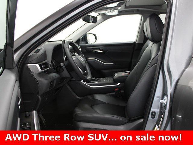 new 2025 Toyota Highlander car, priced at $46,500