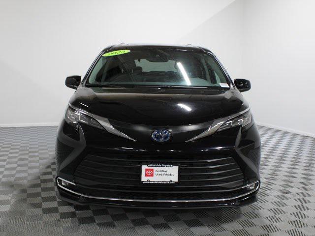 used 2023 Toyota Sienna car, priced at $39,500