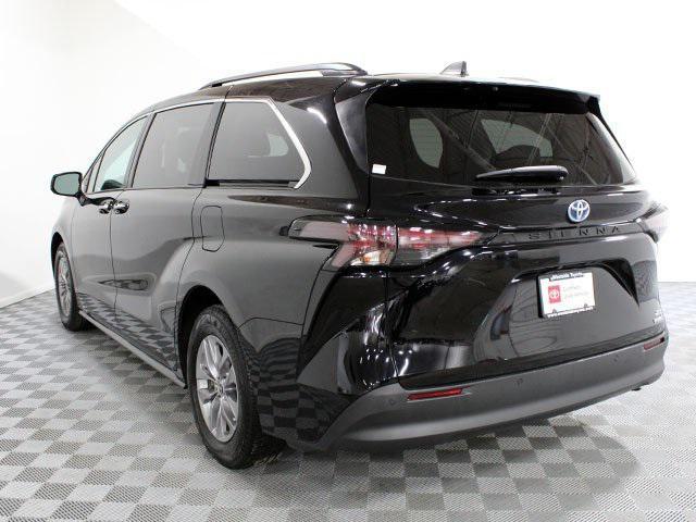 used 2023 Toyota Sienna car, priced at $39,500