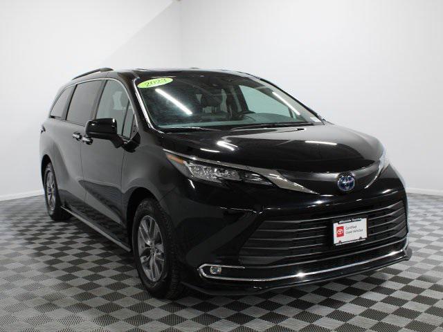 used 2023 Toyota Sienna car, priced at $39,500