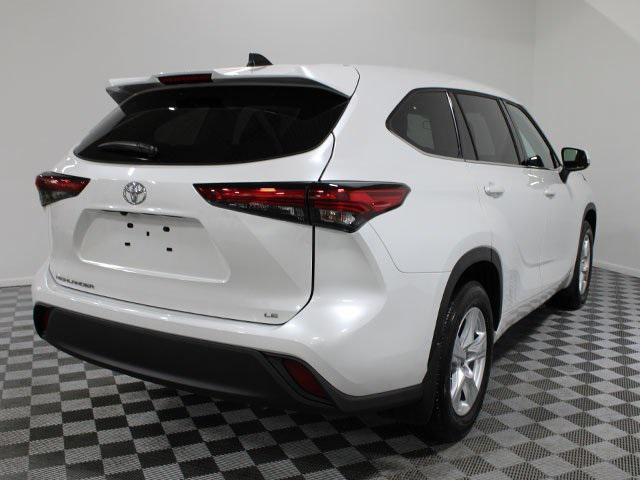 used 2022 Toyota Highlander car, priced at $31,000