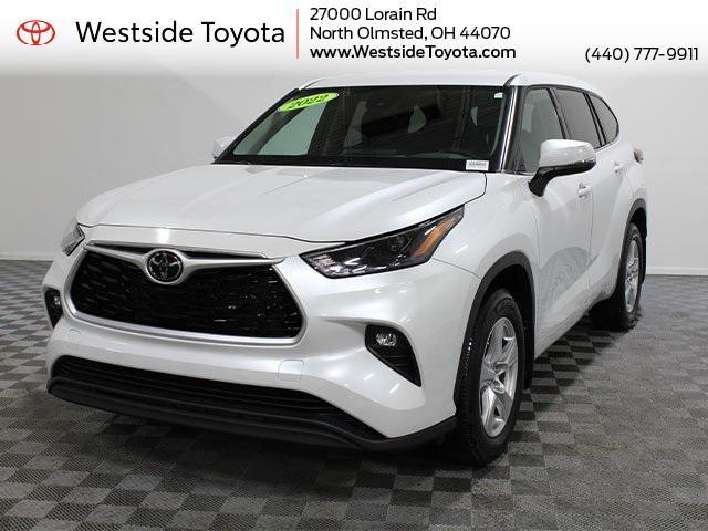 used 2022 Toyota Highlander car, priced at $31,000