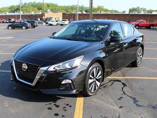used 2019 Nissan Altima car, priced at $18,900